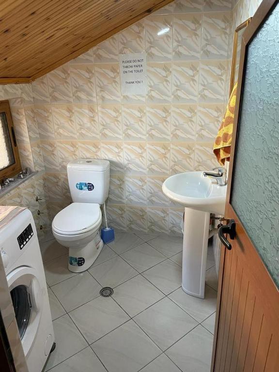 Happy Corner Guest House Shkodër Esterno foto