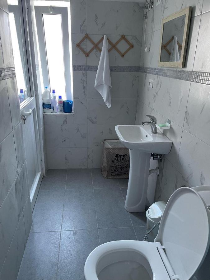 Happy Corner Guest House Shkodër Esterno foto