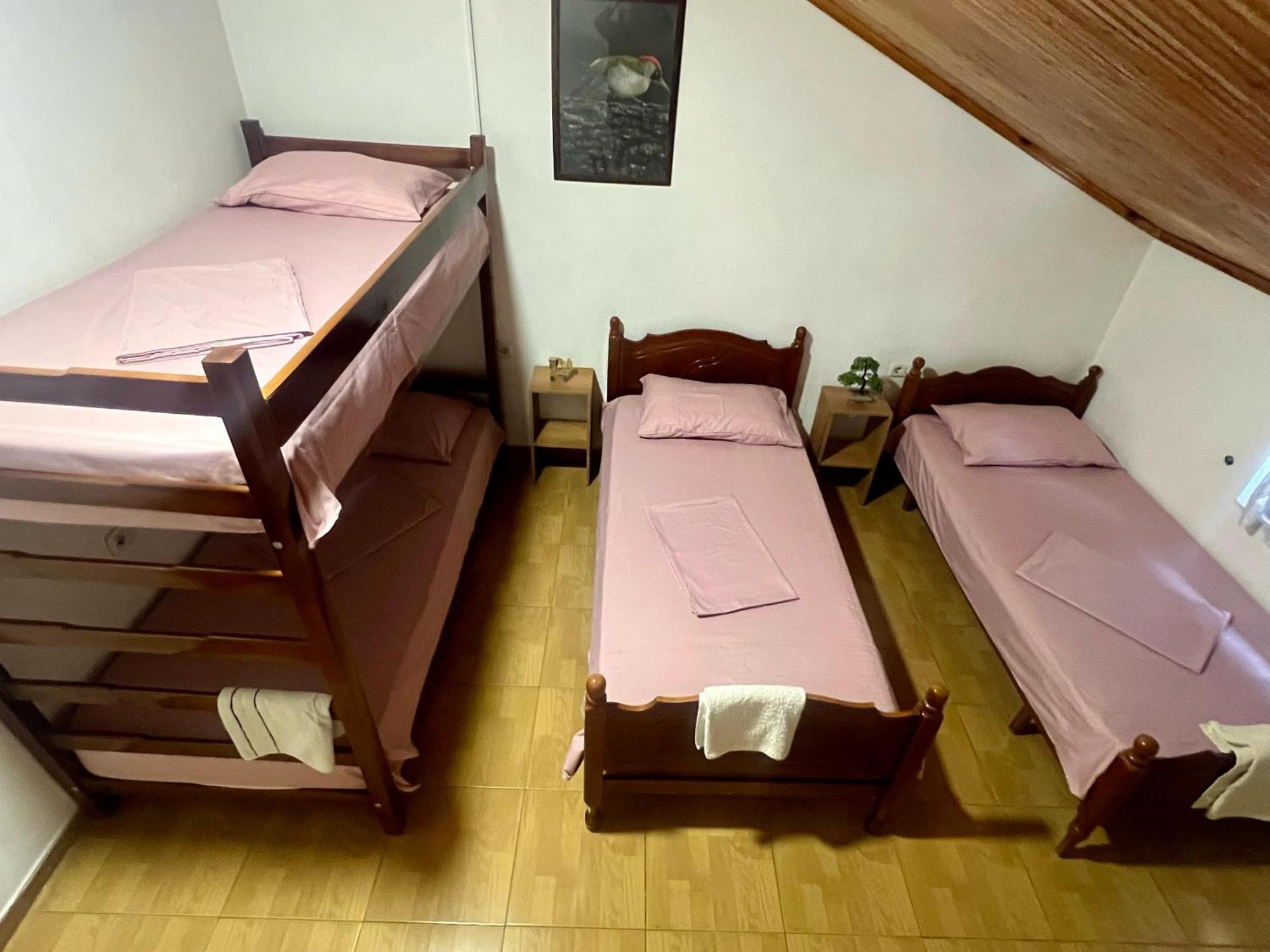 Happy Corner Guest House Shkodër Esterno foto