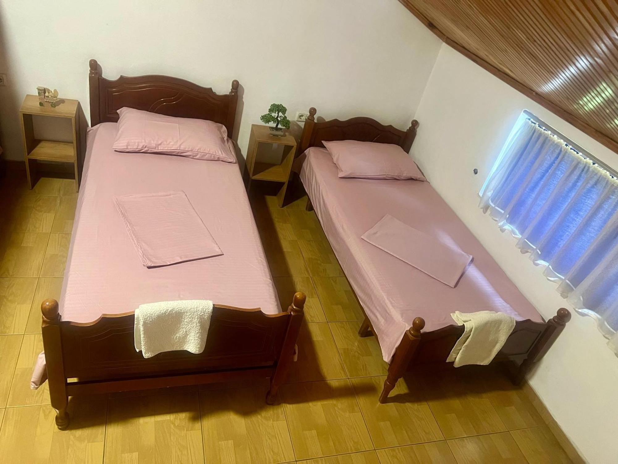 Happy Corner Guest House Shkodër Esterno foto